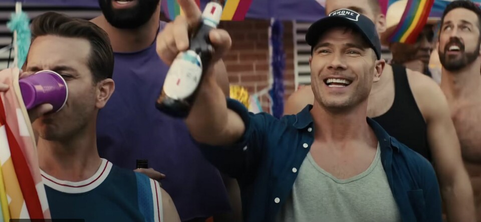 Bros-regisseur Nicholas Stoller hint nu al op vervolg gay romcom
