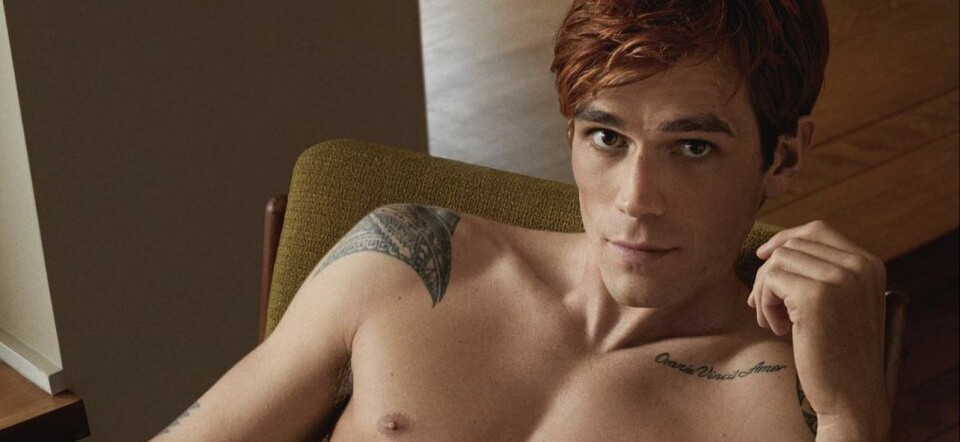 Bekijk deze sexy ondergoedcommercial met Riverdale-acteur KJ Apa