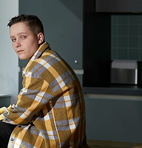 Gio: “In de opvang werd ik op de meidenafdeling gezet terwijl ik me identificeer als trans jongen”