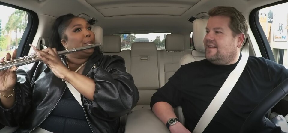 Even lachen met Lizzo en James Corden in deze nieuwe Carpool Karaoke