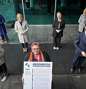 8 partijen ondertekenen nieuwe Regenboog Stembusakkoord