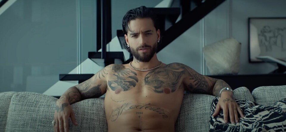 Nieuwe muziek: Mmmm met Maluma en Kylie zingt 'Padam' live