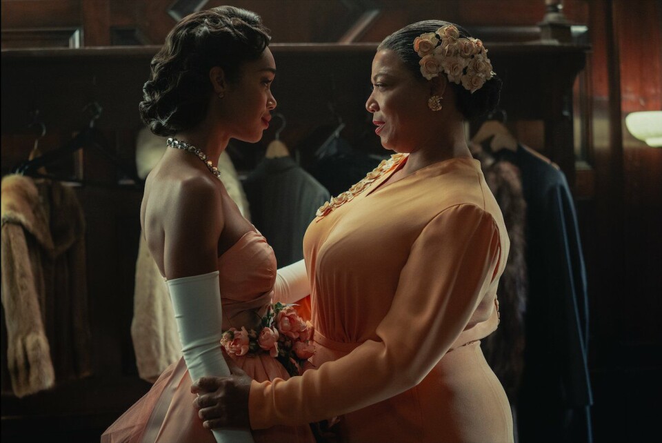Hattie McDaniel (rechts), gespeeld door Queen Latifah Hattie McDaniel