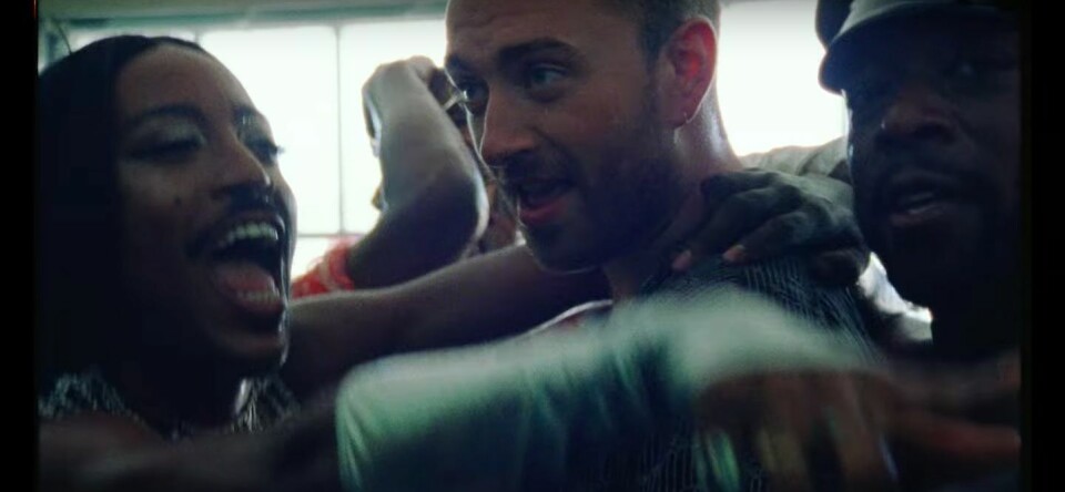 Is dit de queerste video van Sam Smith tot nu toe?