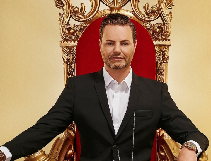 “Ik presenteer Drag Race net als RuPaul: half als Fred, half in drag”