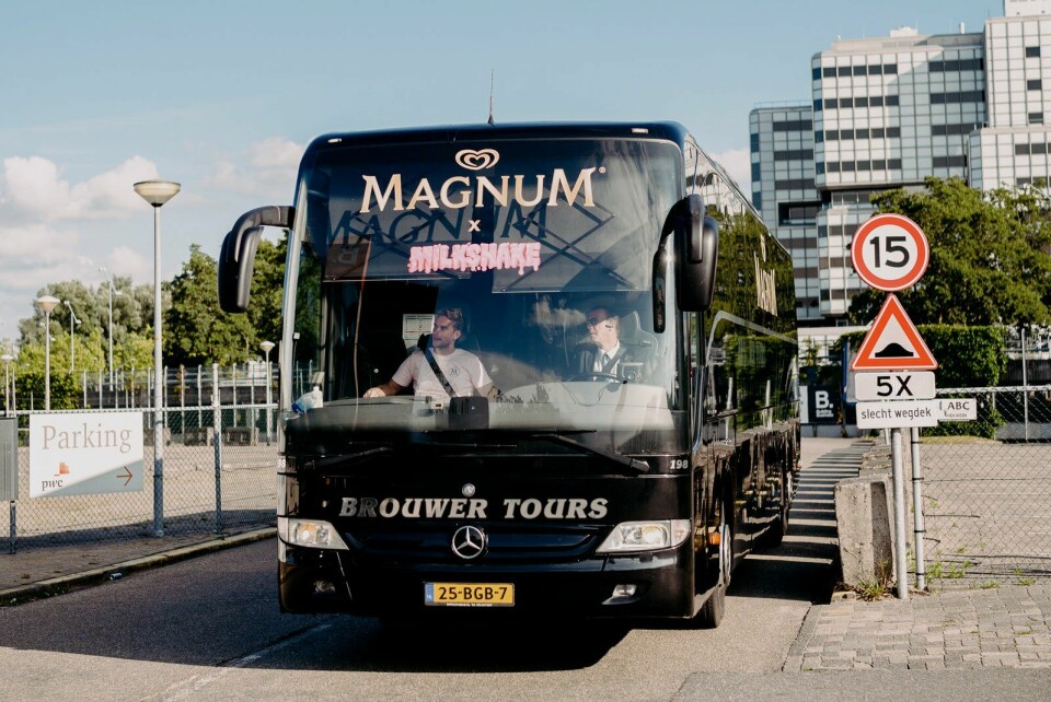 Magic Milkshake Soiree Magnum bus