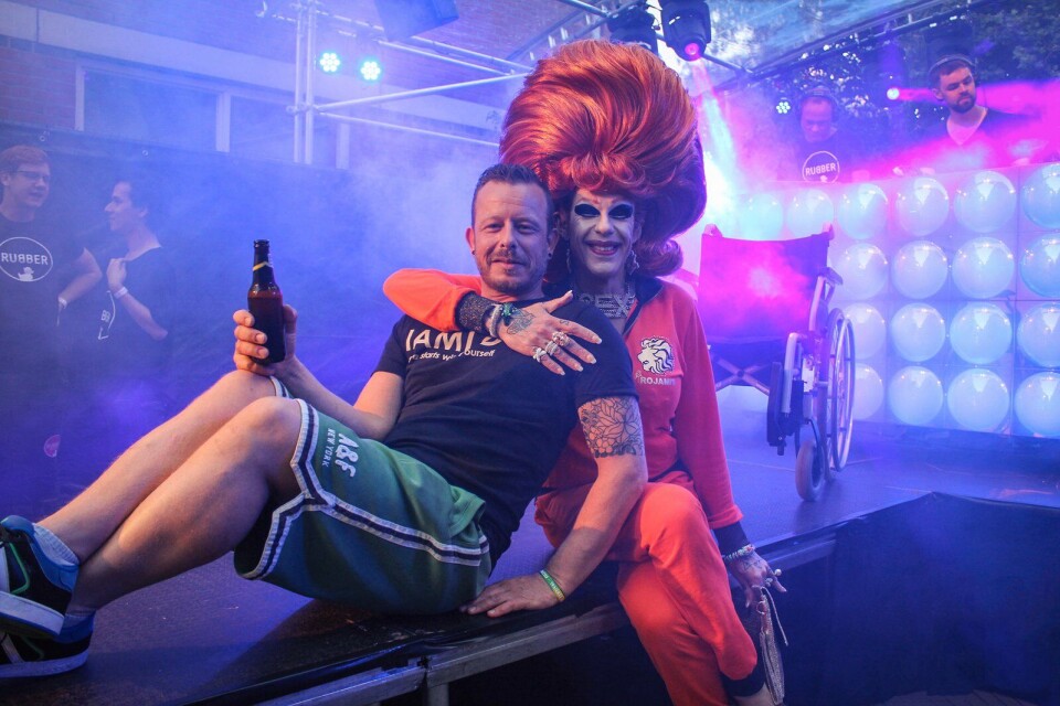 Cafe Kalff-eigenaar Robbert Kalff met dragqueen Dusty queers weekendtips patty pam pam