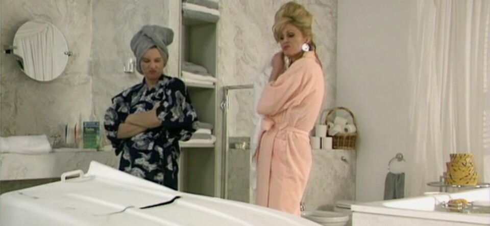 Very Vintage: de ‘Iso Tank’-aflevering van Absolutely Fabulous