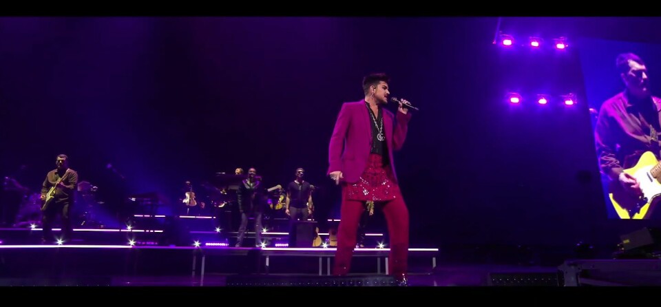 Muziek op vrijdag: Adam Lambert brengt eerbetoon aan Avicii met ‘Lay Me Down’