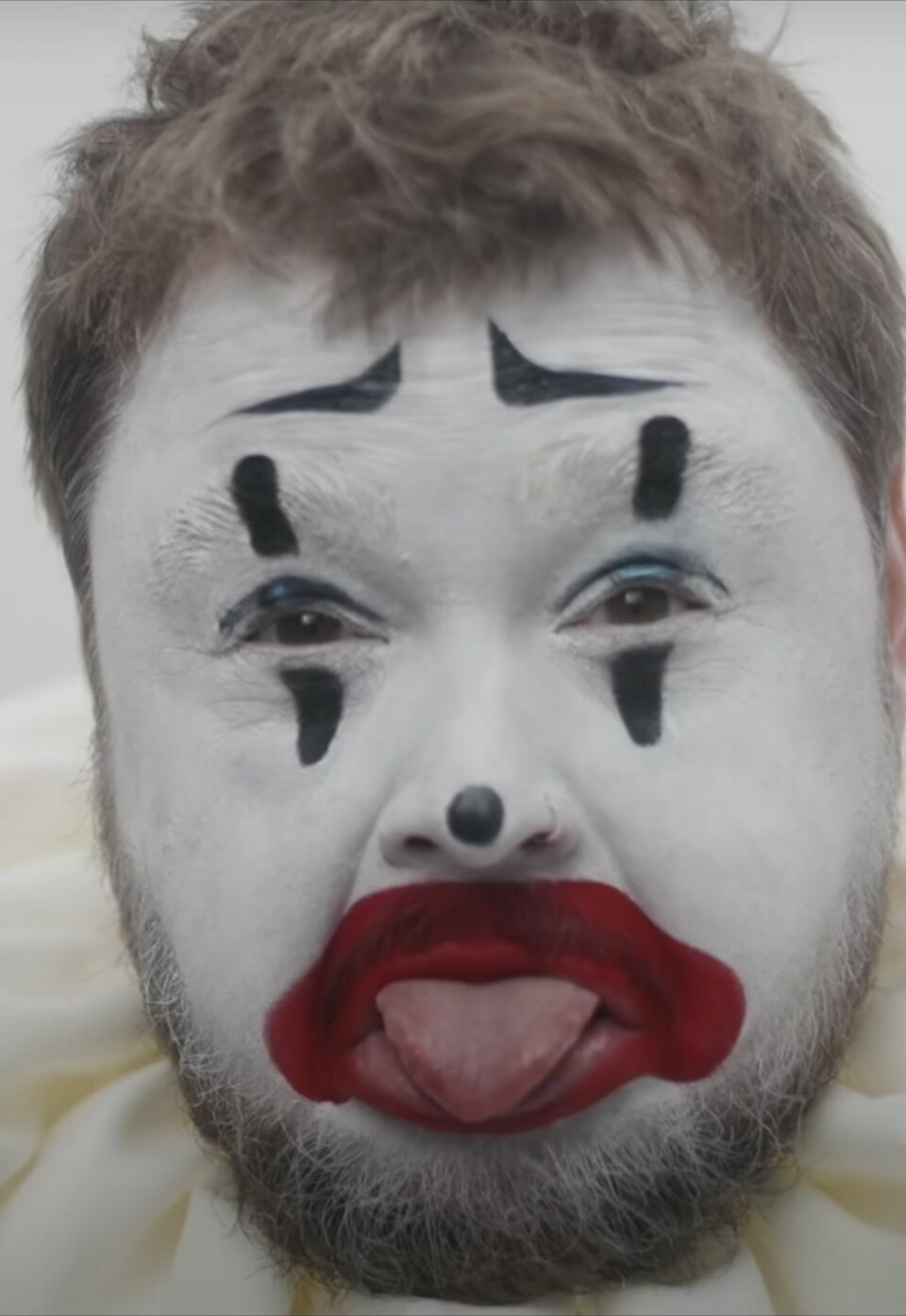 Nieuwe muziek: een doodenge clown en Kelis is terug als feeder