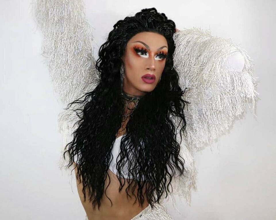 De eerste keer in drag van Reggy B. De eerste keer in drag van Reggy B.