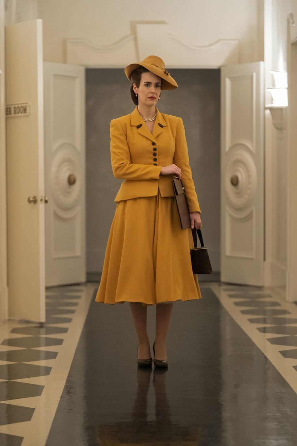 Binnenkort op Netflix: Sarah Paulson speelt een heks van een zuster in Ratched