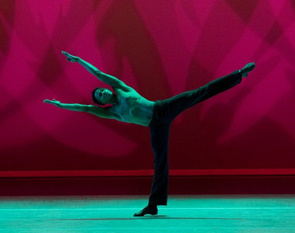 Jeroboam Bozeman in Alvin Ailey's 'Revelations'. Foto: Paul Kolnik Jeroboam Bozeman in Alvin Ailey's Revelations