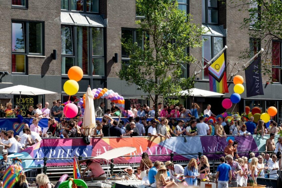 Het Andaz Pride Deck Andaz