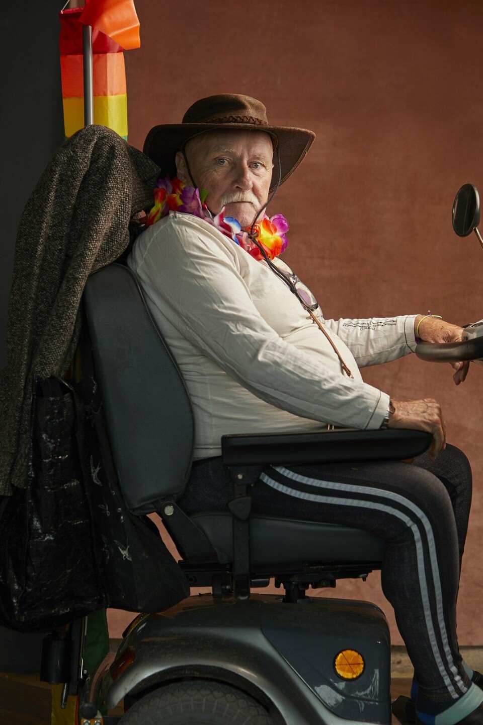 © Chris en Marjan (www.chrisenmarjan.com) Roze oudere Frank over Pride
