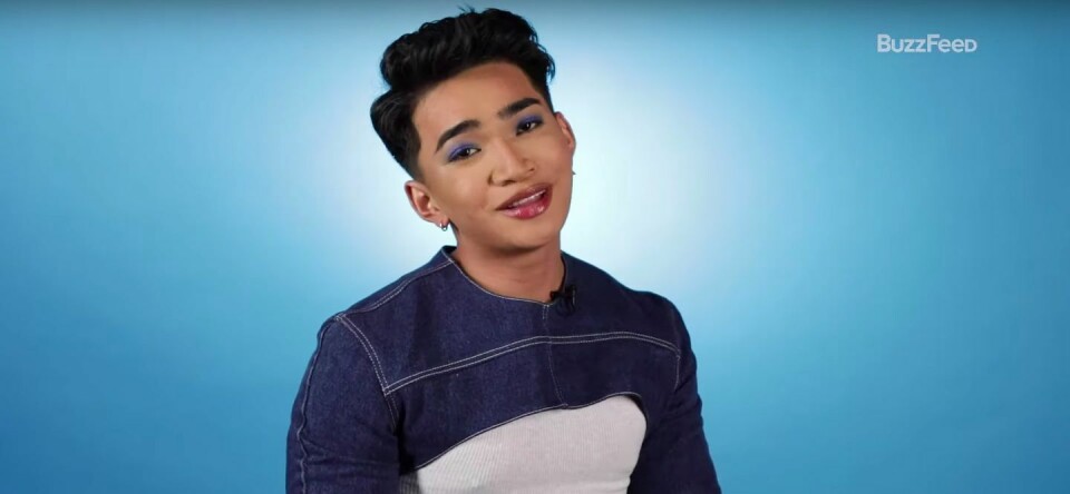 Youtuber Bretman Rock leest hitsige tweets voor