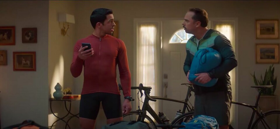 Bekijk deze autocommercial met gay koppel in de hoofdrol