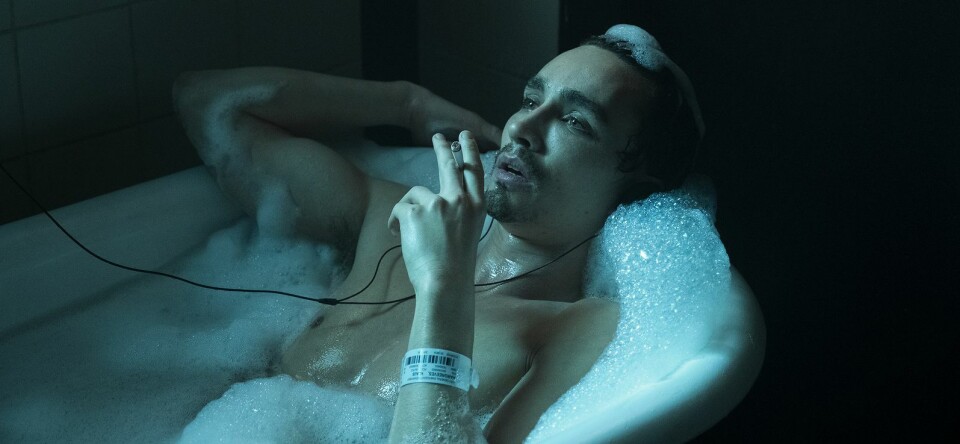 Hot op Instagram: acteur Robert Sheehan uit The Umbrella Academy