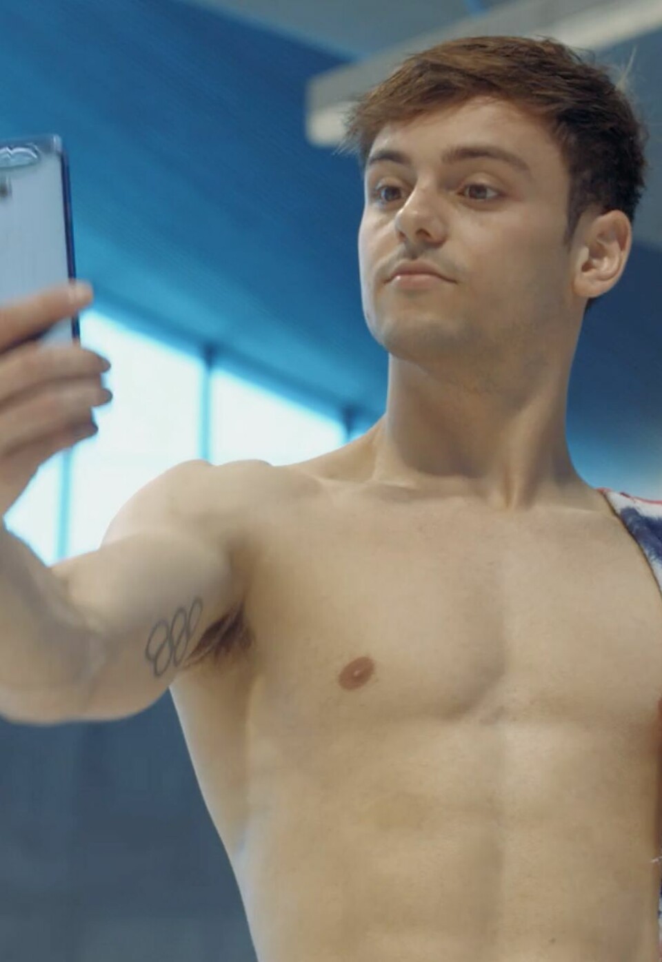 Waarom werd deze commercial met Tom Daley van de buis gehaald?