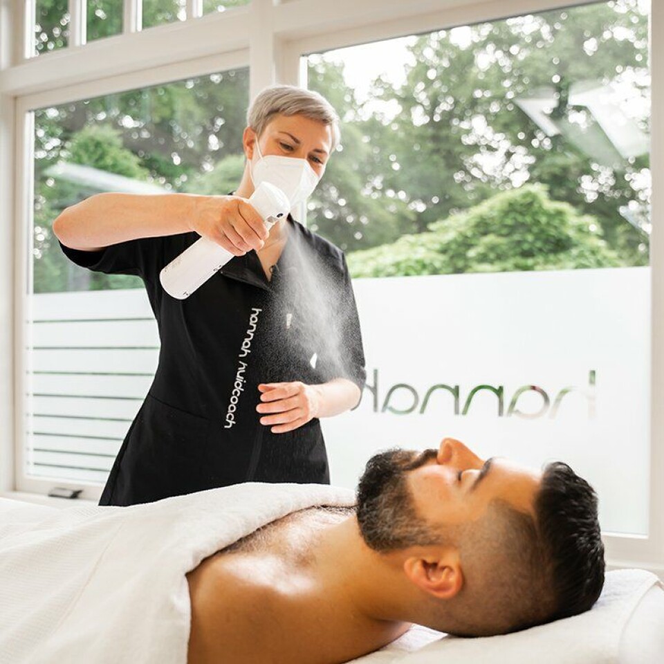 “M’n huid voelt nu zó zacht aan!” hannah armen spray