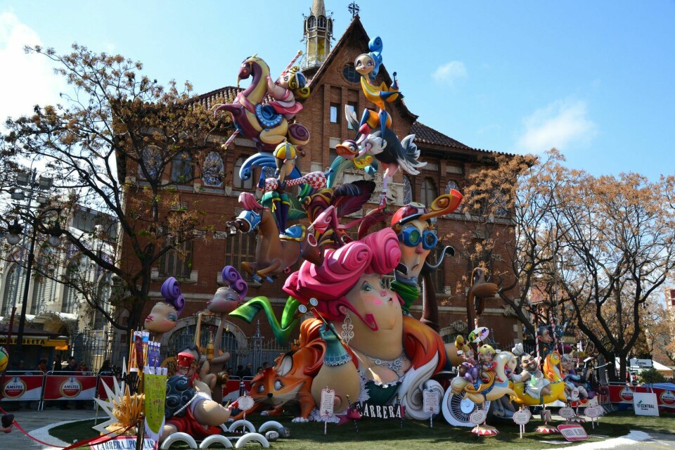Parade van folklorefestival in Valencia