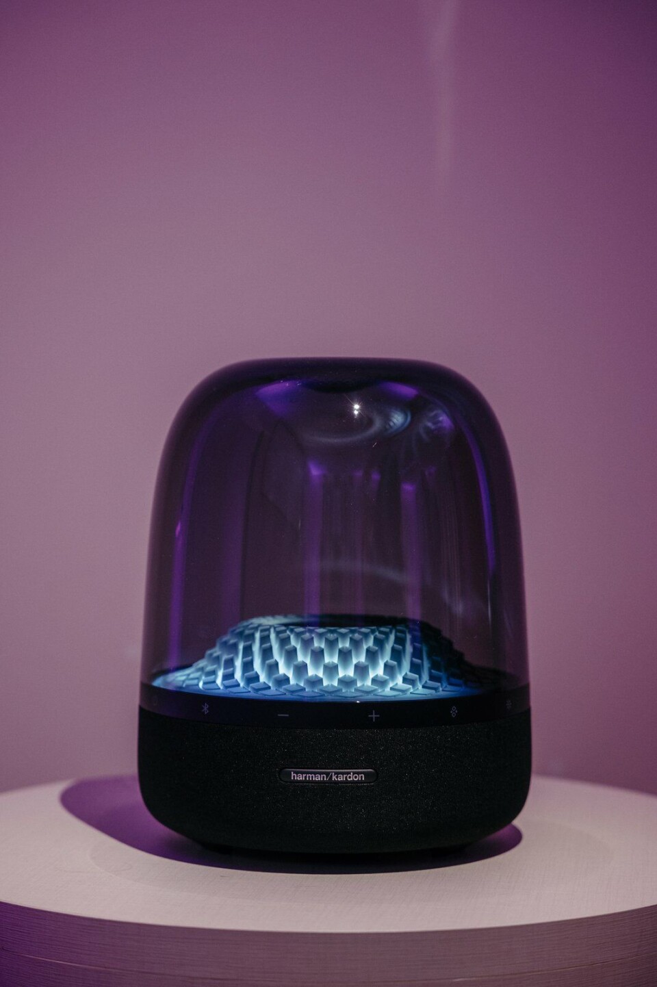 Harman Kardon Aura Studio 4