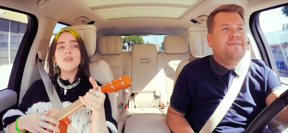 Billie Eilish zingt met James Corden in Carpool Karaoke