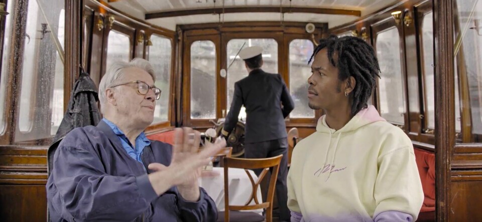 Barrie Stevens in gesprek met Jeangu Macrooy over liefde en vrijheid