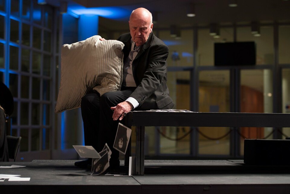 Kameropera For a look or a touch - Theater Na de Dam Kameropera For a look or a touch - Theater Na de Dam