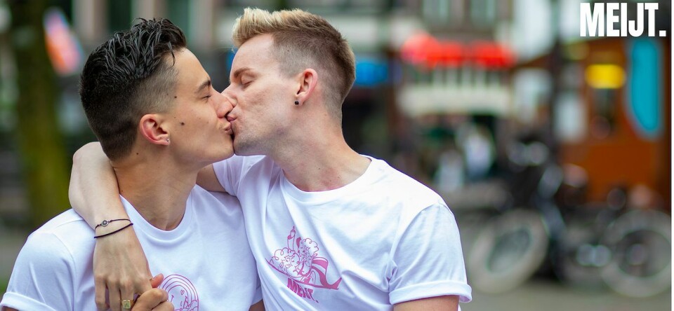 Steun dakloze jongeren en bestel een Pride T-Shirt