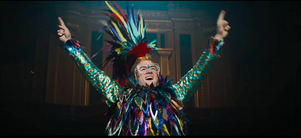 Sneak peek: nieuwe beelden én muziek uit de Elton John-film
