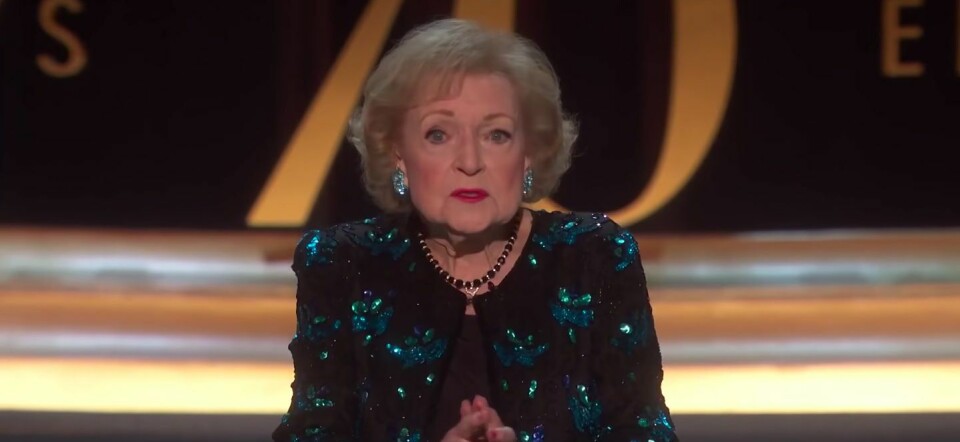 Betty White gaat gewoon door: met kerst is ze weer op tv