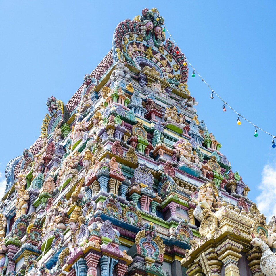 Tamil Tempel gewijd aan de hindoegodin Mariamman in de hoofstad Victoria. Tamil Tempel gewijd aan de hindoegodin Mariamman in de hoofstad Victoria.
