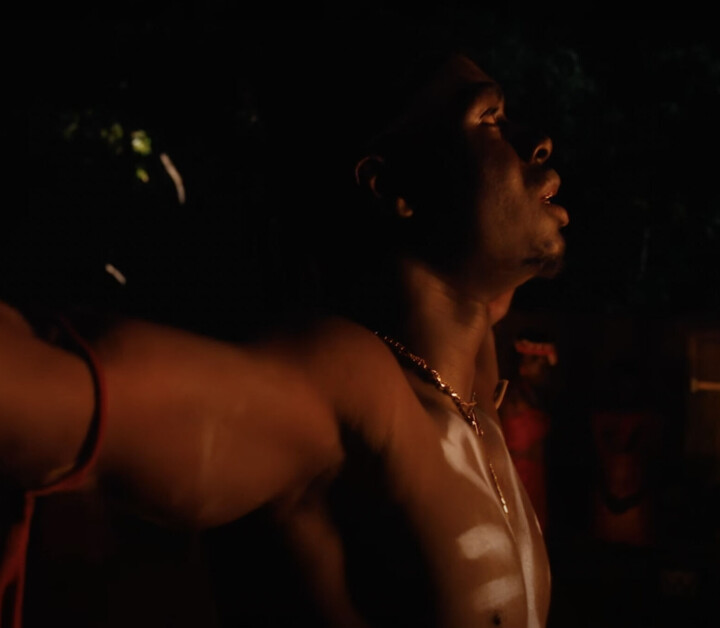 Bekijk de trailer van Disco Boy, over een ontmoeting tussen een soldaat in het vreemdelingenlegioen en een kidnapper Disco Boy