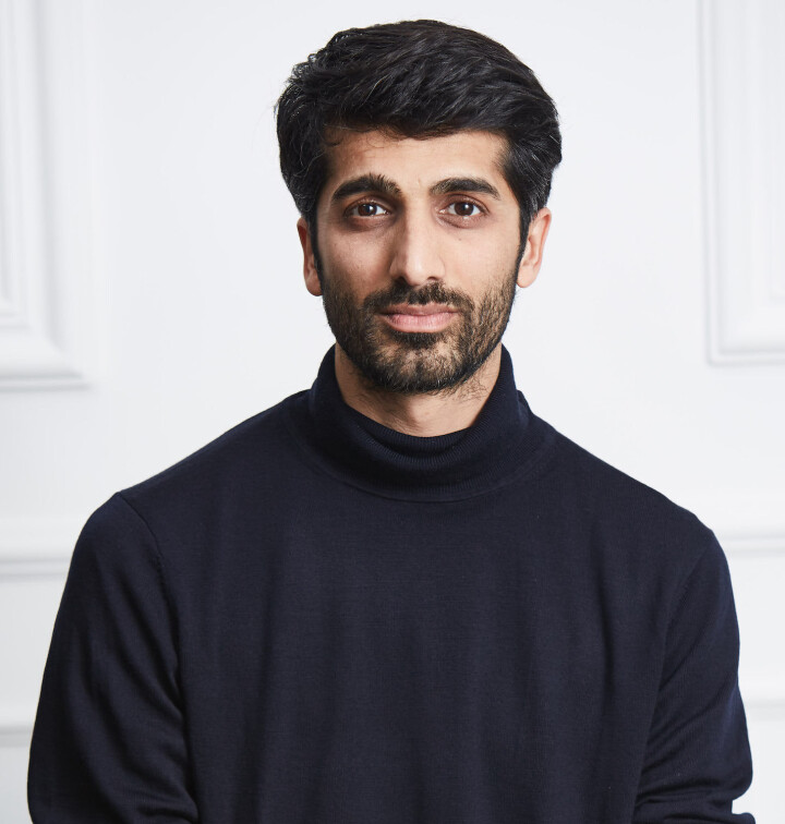 Inderjeet Sandhu maakt piemelpropaganda met een knipoog