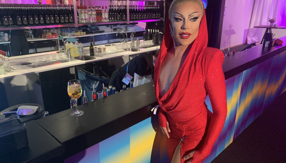 Envy Peru heeft zin in een drankje. Anders droog je uit. Envy Peru Eurovision 2024 Malmö
