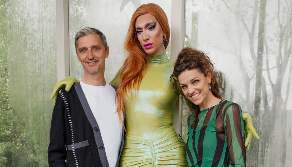 Vlnr: Adriaan Luteijn, Ma’Maqueen, Chantal de Vries. Vlnr: Adriaan Luteijn, Ma’Maqueen, Chantal de Vries.