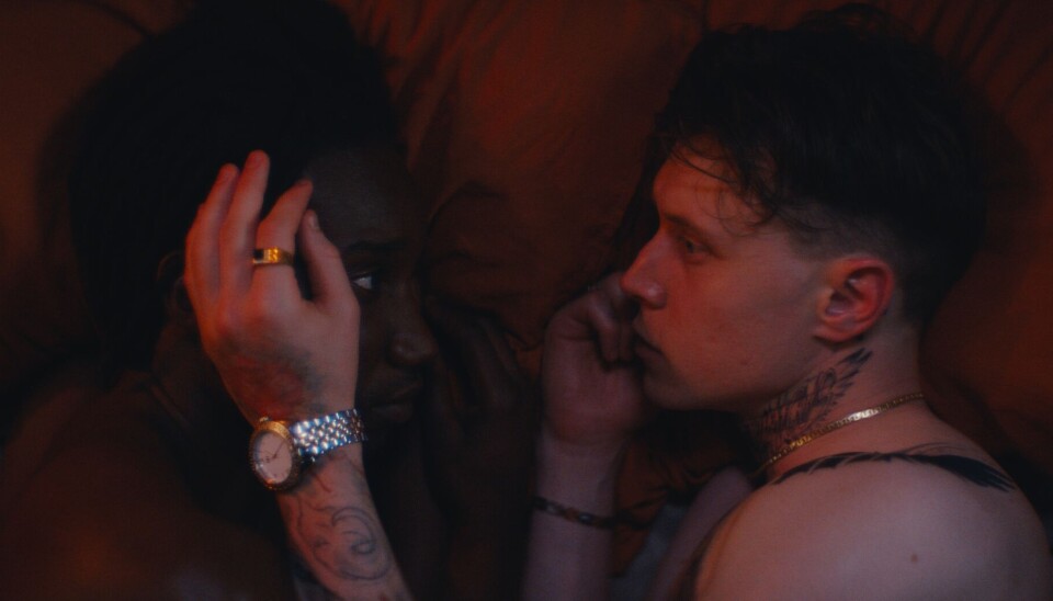 Nathan Stewart-Jarrett en George MacKay in Femme. Nathan Stewart-Jarrett en George MacKay in Femme.