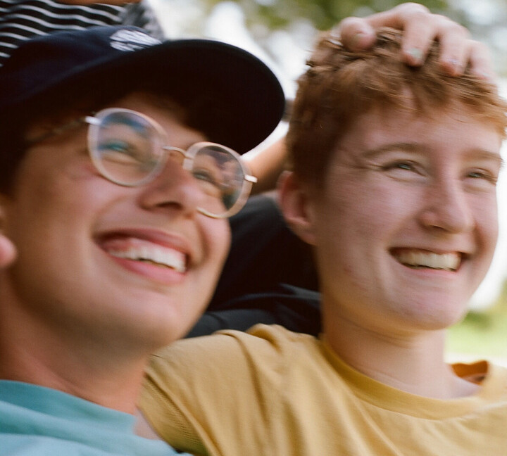 Still uit de documentaire Queerkamp. Still uit de documentaire Queerkamp.