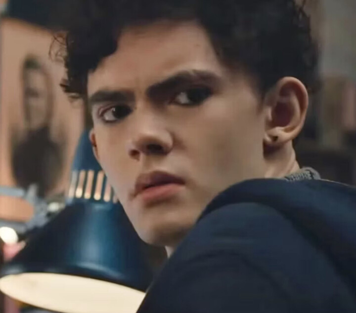Heartstopper-acteur Joe Locke speelt queer personage in Marvel-serie: “De reacties daarop waren best irritant” Joe Locke speelt Teen in Agatha All Along