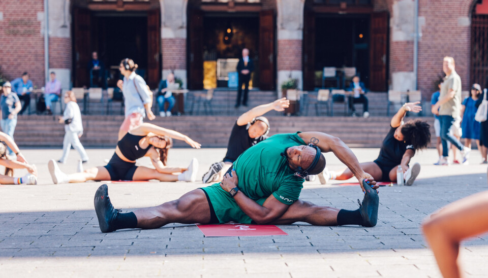 Lewis McNairy voor de Bijenkorf. Lewis McNairy voor de Bijenkorf.