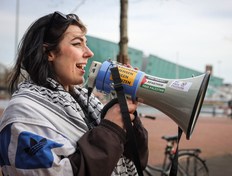 Activist Renske bij een demonstratie in Amsterdam. Renske Wienen