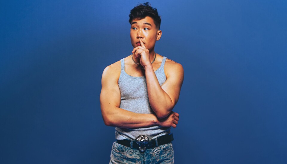 Tank top: Gucci | broek, laarzen, riem en halsketting: Diesel Joel Kim Booster