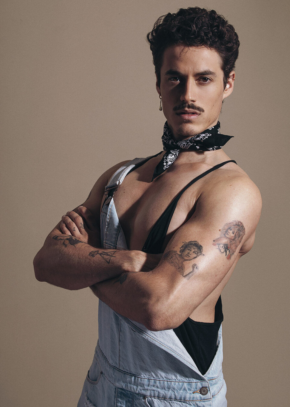Zanger Elias van Mourik, alias Mister E: “Mij zul je nooit in een spijkerbroek en shirt op het podium zien” Mister E