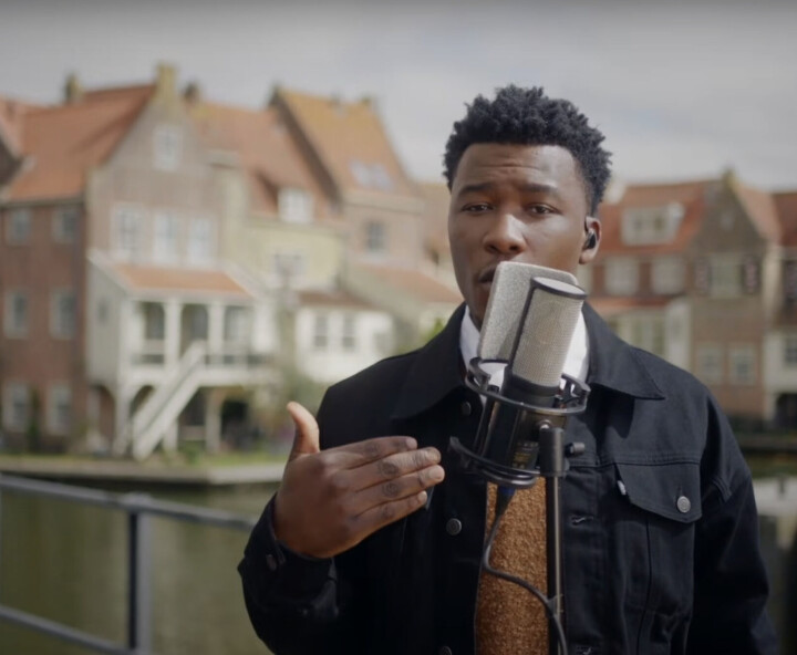 Nieuwe muziek: Claude gaat akoestisch en dit is het Pride Anthem van 2025 Claude