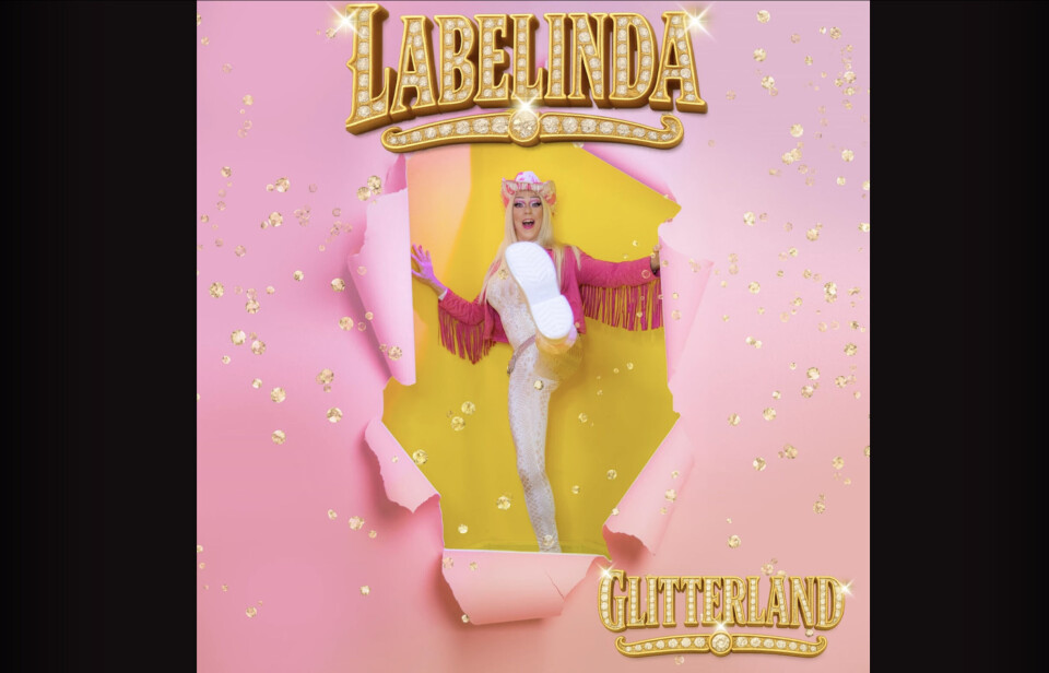 Nieuwe muziek: dragqueen LaBelinda raast rond in Glitterland en Bruno Mars goes Brazil LaBelinda