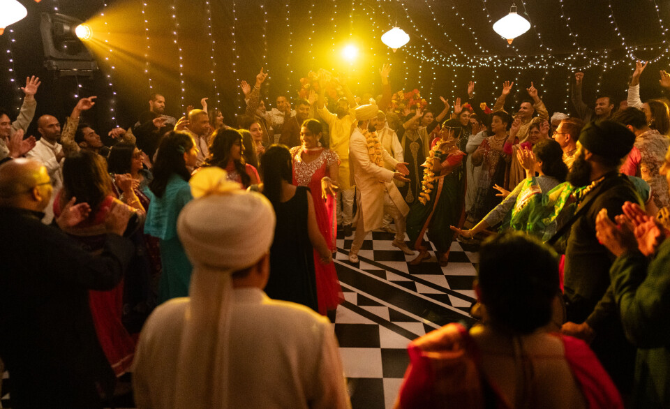 Acteur Karan Soni over queer liefde in Bollywood-stijl: zijn film A Nice Indian Boy