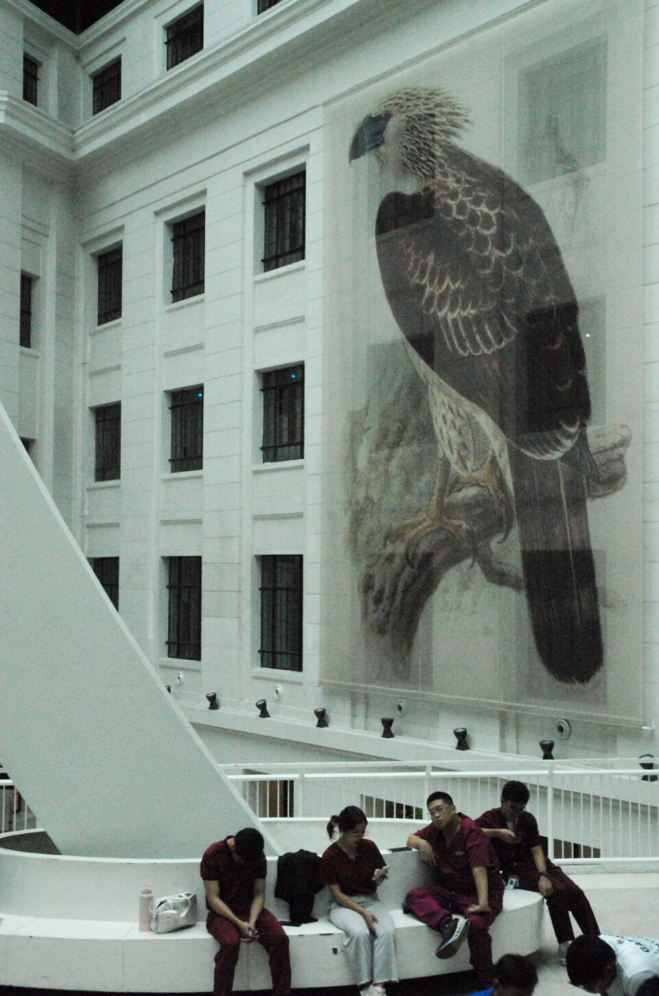 Verveelde studenten van de universiteit krijgen straks een cursus reanimatie in het atrium van het National Museum, in Makati.