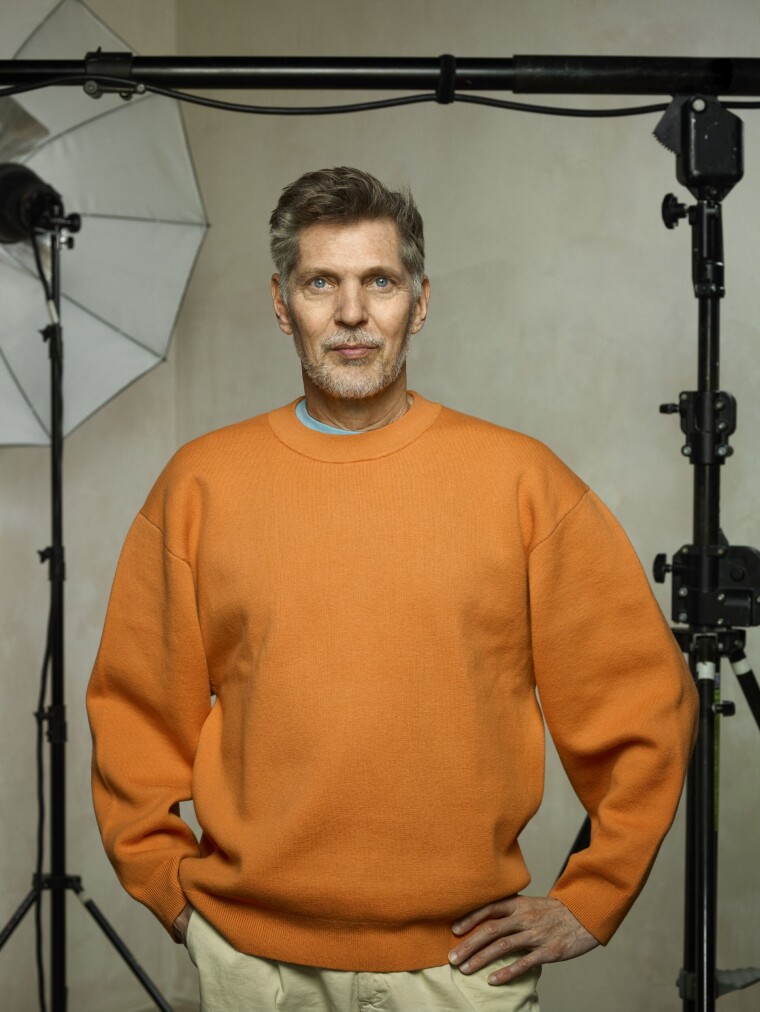 Zelfportret. Zelfportret Erwin Olaf.