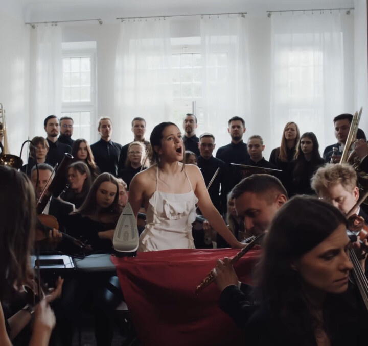 Nieuwe muziek: Rosalía laat je naar adem happen met verbluffende nieuwe single ‘Berghain’ Rosalia